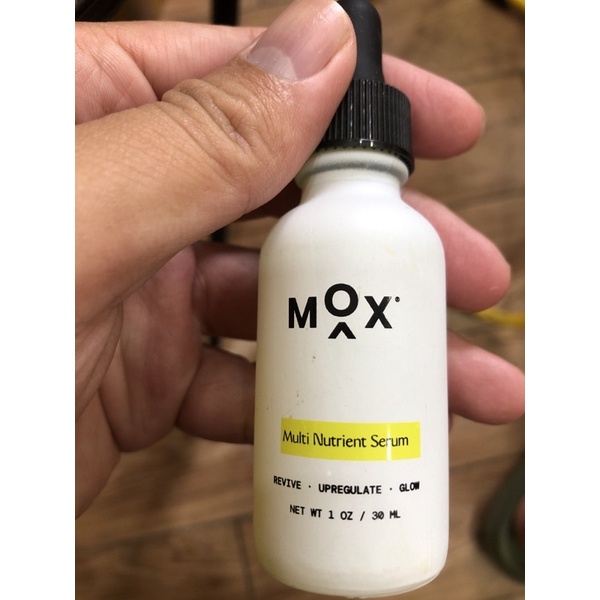 Multi Nutrient Serum - Mox Skincare với làn da rạng rỡ, bạn sẽ muốn thể hiện điều đó. Mox Multi Nutrient Serum mạnh mẽ n