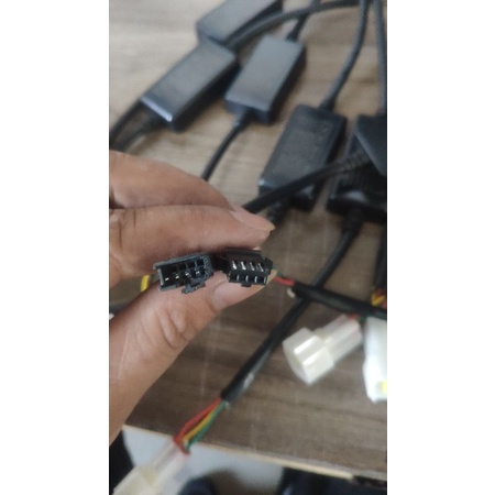 Đèn pha 7 màu xmen Neo cho ae độ chế