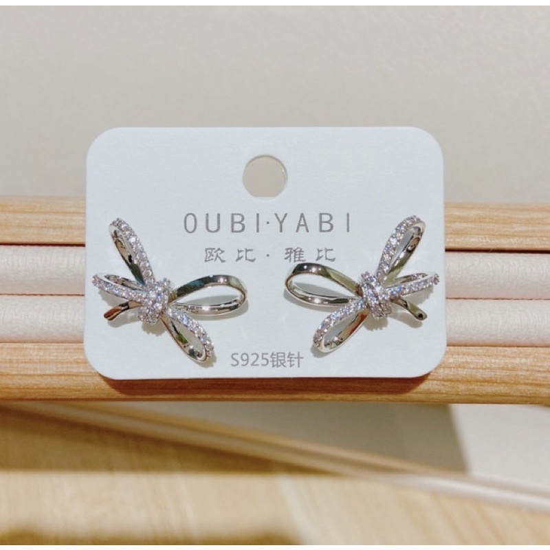 bông tai nơ đinh đá sanh chảnh, khuyên tai đá zircon phong cách hàn quôc