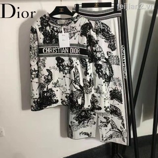 ♞☊☒bộ 2 sản phẩm áo thun dài tay và quần dài dior thời trang cao cấp cho nữ