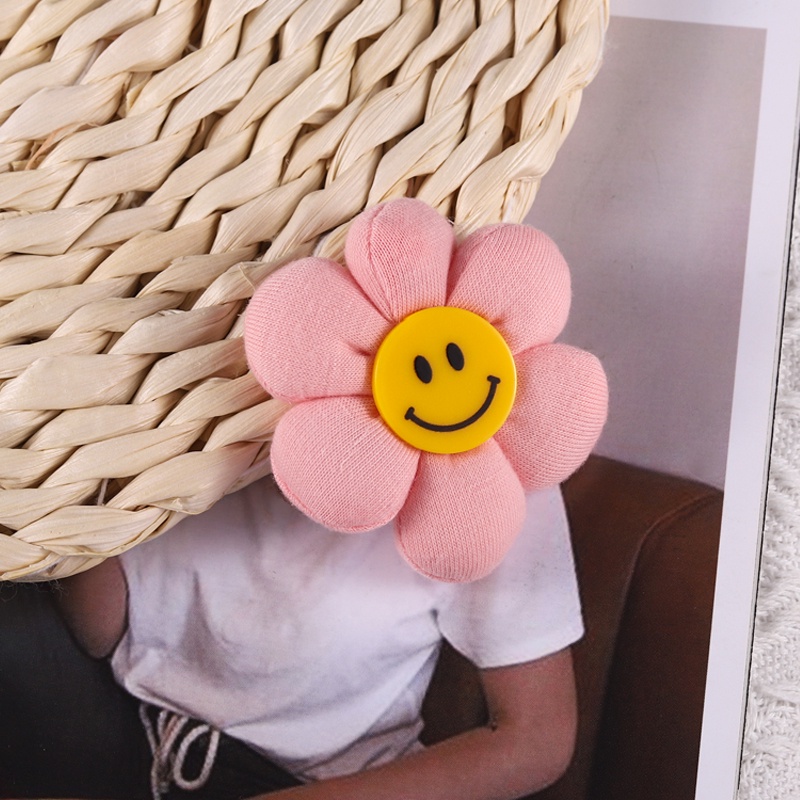 Ghim Cài Áo Hình Hoa Hướng Dương Mặt Cười Nhiều Màu Sắc Dễ Thương Cho Bạn Bè