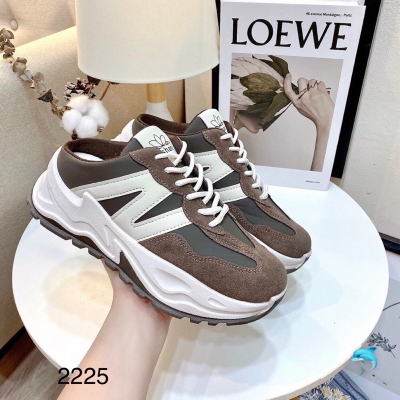 Giày sục thể thao N mã 2225
