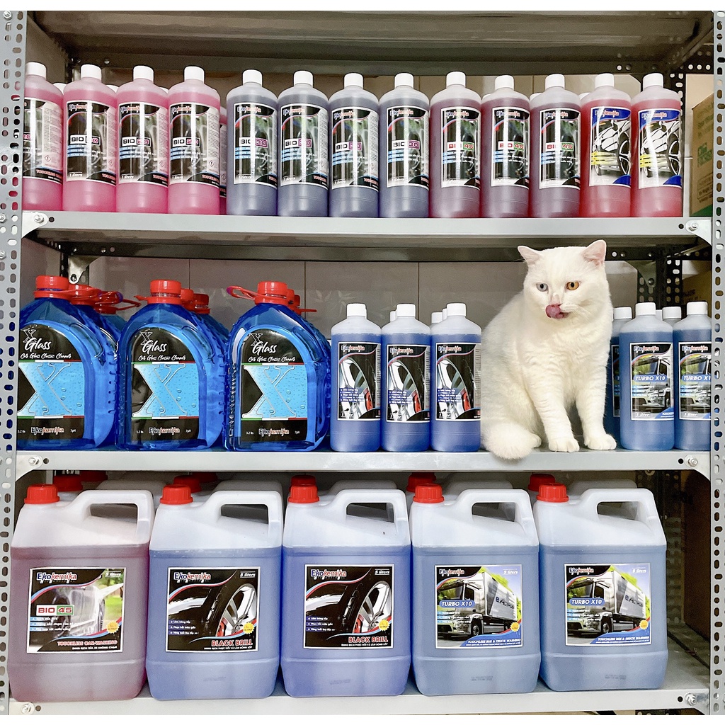 Nước Hoa Xịt Khử Mùi Hôi Ô Tô Flamingo Air Freshener F011 330ml - 6 mùi thơm