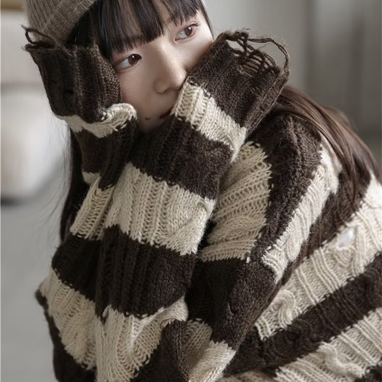 IELGY    Áo sweater Dáng Rộng Họa Tiết Kẻ Sọc Màu Sắc Tương Phản Thời Trang Cho Nữ