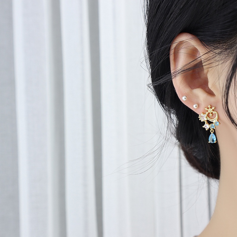 Bông Tai Bất Đối Xứng Hình Ngôi Sao Và Mặt Trăng Đính Đá Zircon Thời Trang Cho