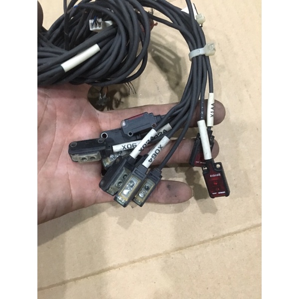 Cảm biến hồng ngoại Omron mini cũ xịn rẻ