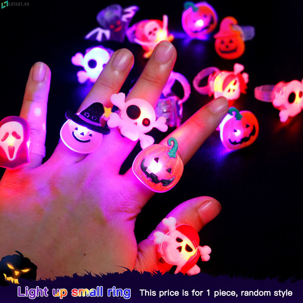 Sẵn Sàng Cổ 50 Con Halloween Vòng Phát Sáng Ngón Tay Đèn Led Lấp Lánh Bí Ngô Dạ Quang Vòng Tay Trẻ Em Đồ Chơi Quà Tặng