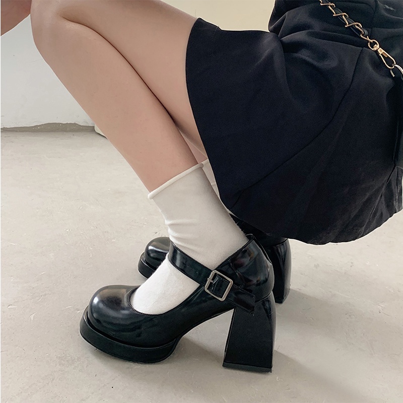Giày nữ cổ điển Mary Jane đế cao 9 cm khóa dán da bóng