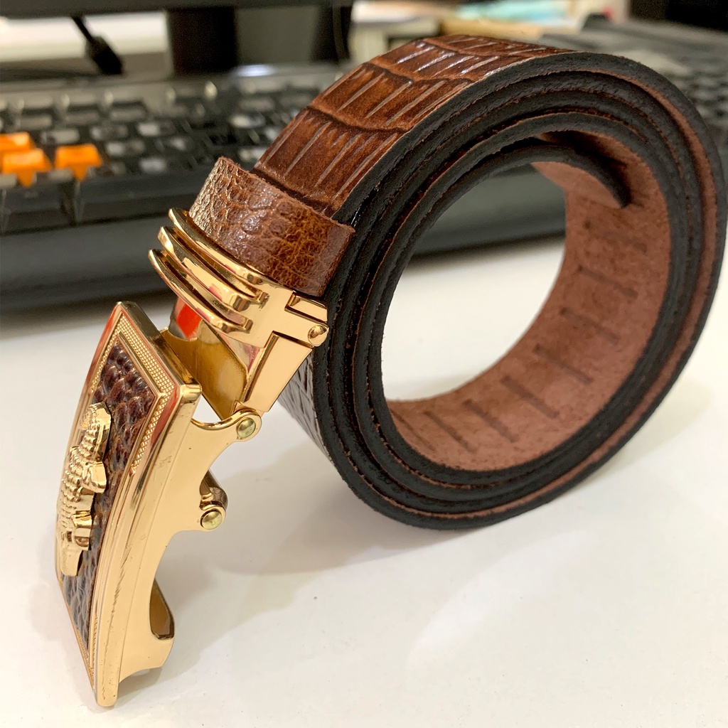 Thắt Lưng Nam Da Bò Nguyên Miếng 1 Lớp Màu Nâu Đậm Dập Vân Cá Sấu Mặt Khóa Tự Động Gold