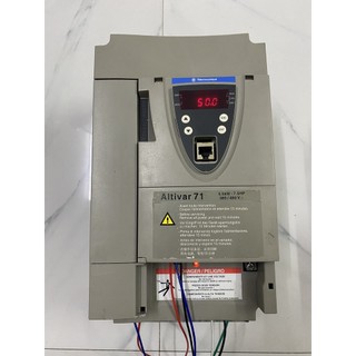 Biến tần schneider atv71 nguồn 380vac công suất 5.5kw tháo máy