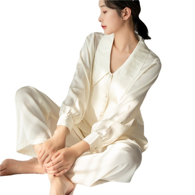 Bộ Đồ Ngủ Tay Dài Bằng Lụa Lạnh Mỏng Thời Trang 2022 Dành Cho Bạn Nữ