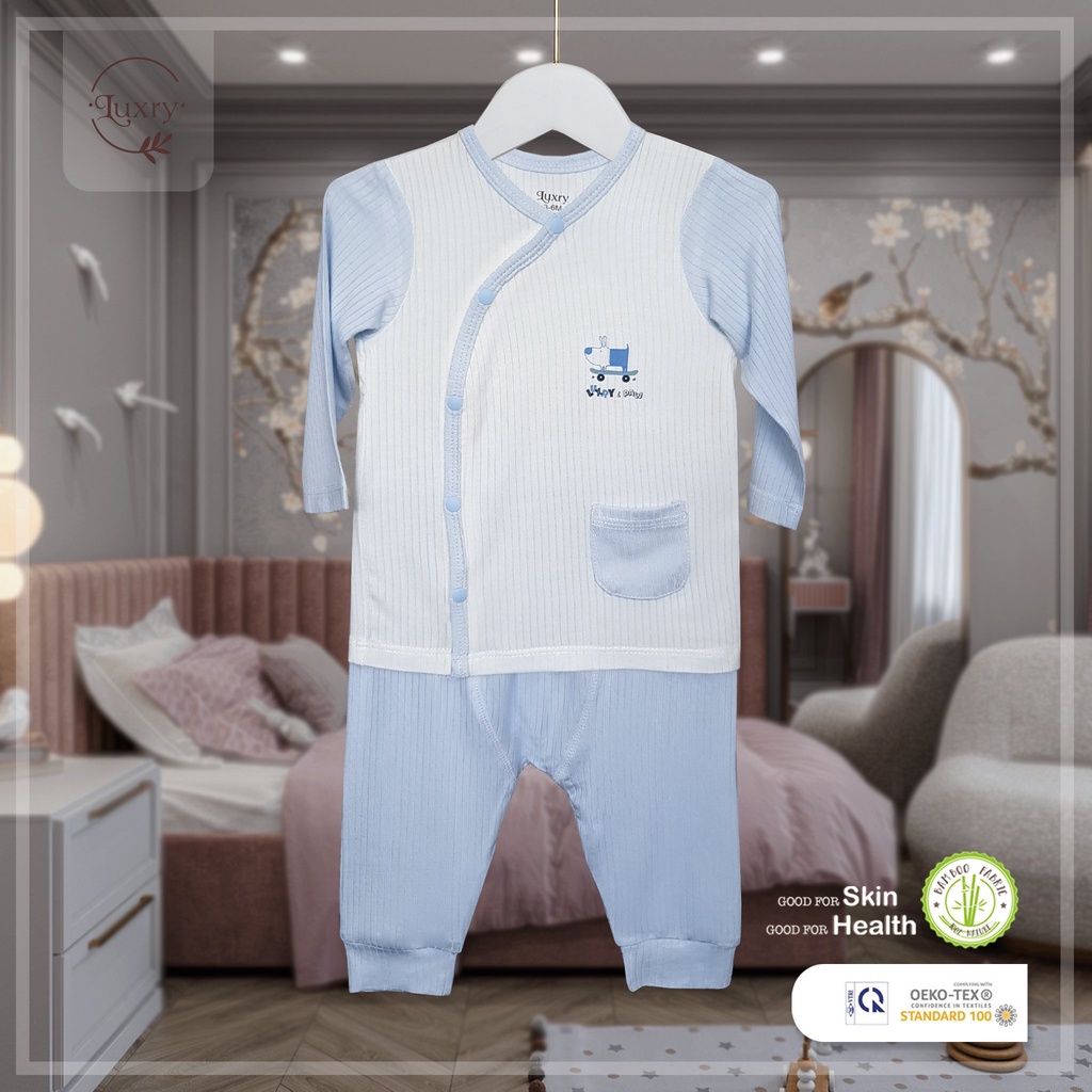 Bộ quần áo dài tay cài lệch vạt chéo phối túi Luxry đáng yêu làm từ vải sợi tre cho bé từ sơ sinh đến 18 tháng