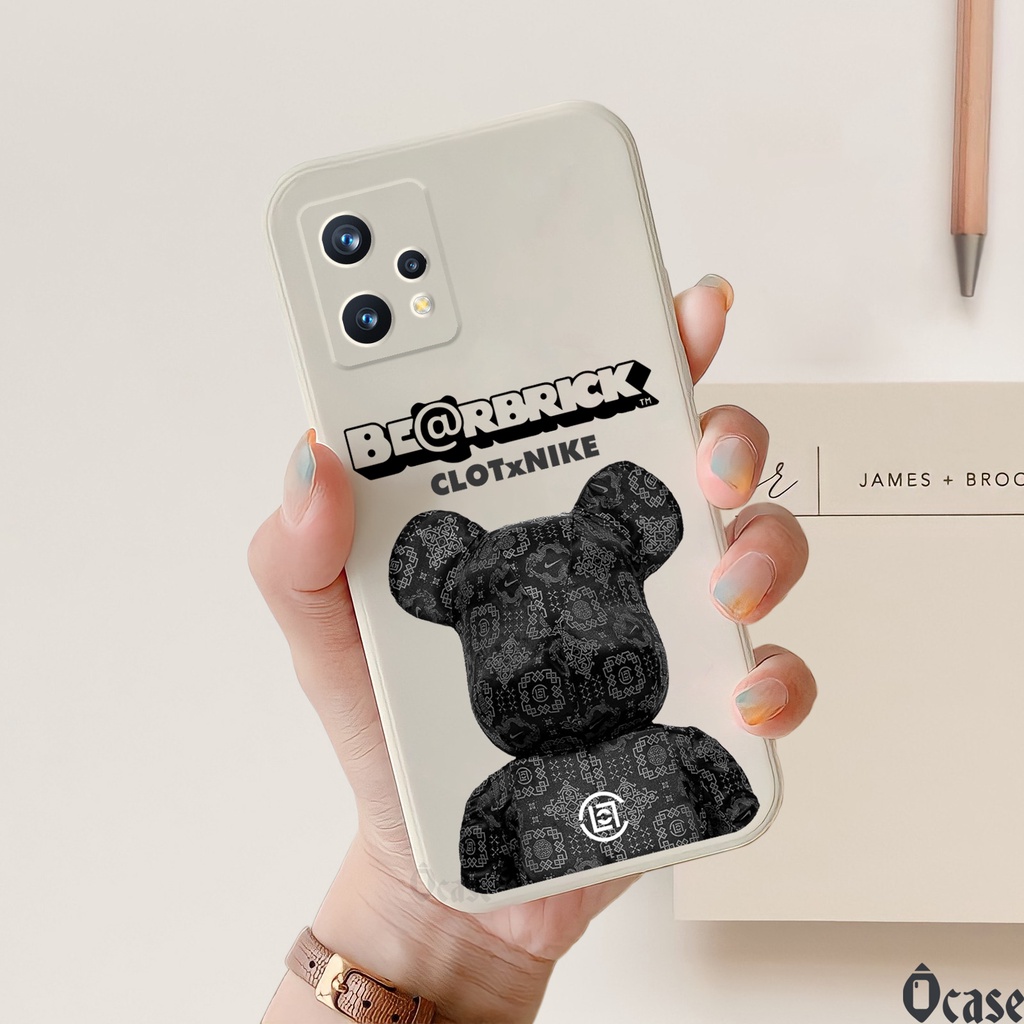 Ốp lưng Realme 9 Pro 5G / 9 Pro Plus / Realme C31 / Realme GT 2 PRO 5G in hình gấu  cạnh viền vuông có bảo vệ camera