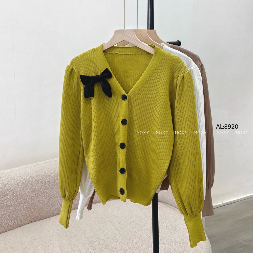 SP008920-Áo khoác len nơ đen
