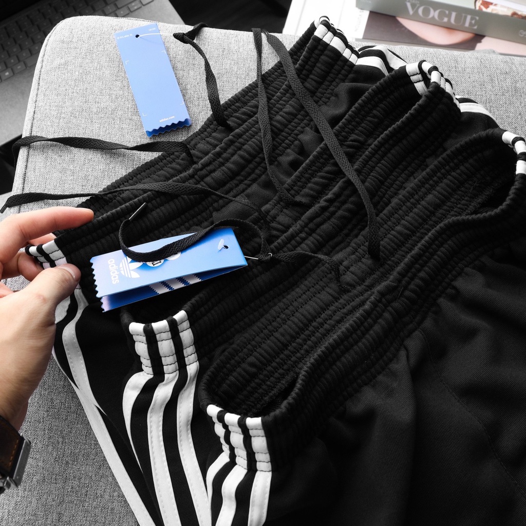 Quần ống bo nam nữ unisex ba sọc chất nỉ cotton cao cấp hai túi trước có khoá logo thêu B49