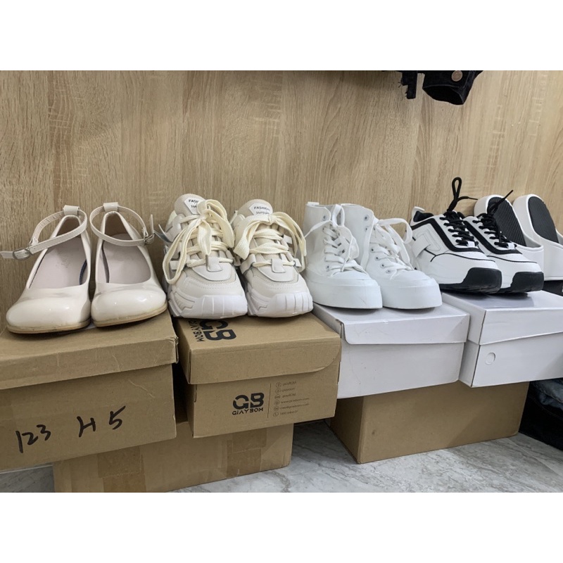 giày pass ( xem kĩ ib )
