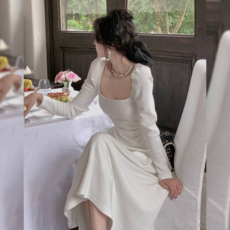 Váy liền cổ vuông màu trắng váy dài kiểu Pháp thiết kế sang trọng chít eo chữ A xếp ly dài tay nữ