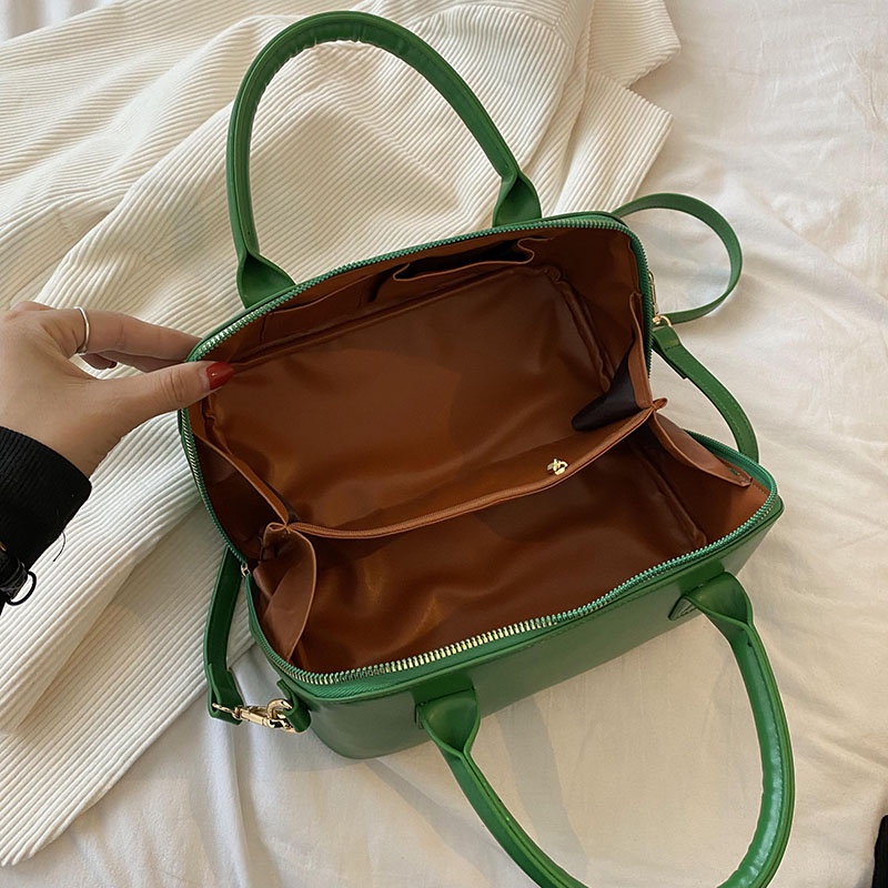 Túi Đeo Chéo Ba Chiều Màu Trơn Cá Tính Cho Nữ