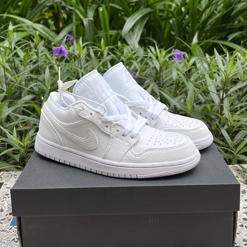Giày thể thao_Nike Jordann 1low trắng full giày nam nữ cổ thấp phong cách đơn giản dễ phối đồ