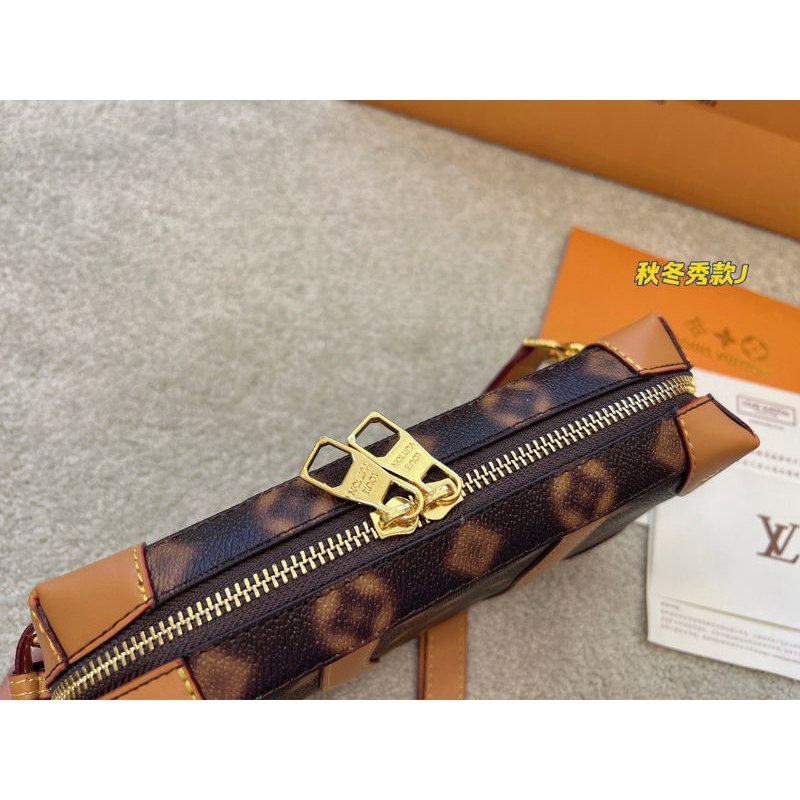 Túi đeo chéo nam LV TRUNK sz23x15cm dáng 3D hiệu ứng lạ mắt fullbox