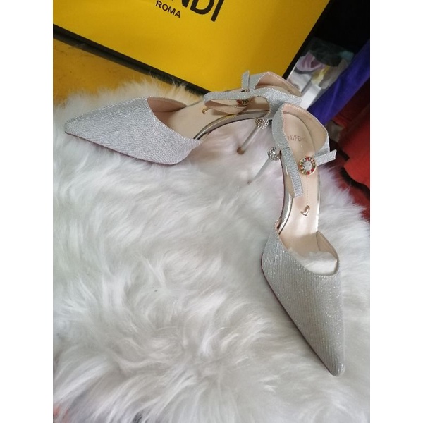 Xả kho giày cao gót nhiều mẫu lẻ size 39