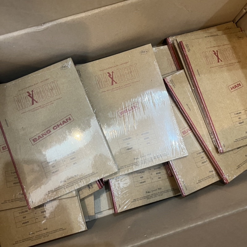 Album Straykids Maxident Case Ver Có POB