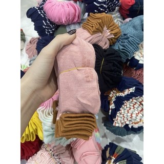 Tất chống trượt Old Navy 1-5y