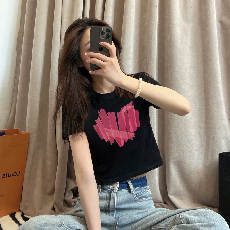 Áo Thun Croptop Tay Ngắn Cổ Tròn Dáng Ôm Body In Hình Trái Tim Xinh Xắn Cho Nữ Luviecloset