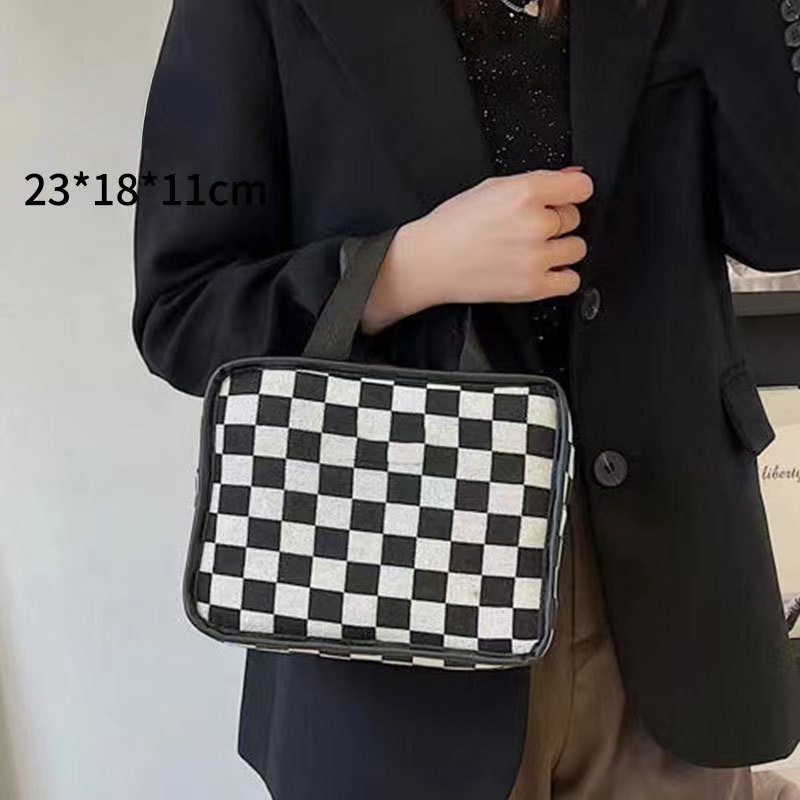 Túi Đựng Mỹ Phẩm Cỡ Lớn Họa Tiết Sọc Caro Tiện Lợi Khi Đi Du Lịch