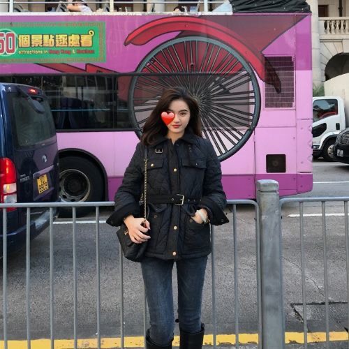 Áo khoác phao trần màu đen