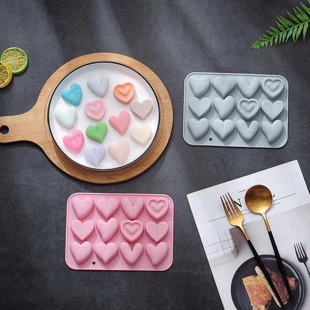 Khuôn Làm Bánh Hình Trái Tim 12 Ngăn Tiện Dụng