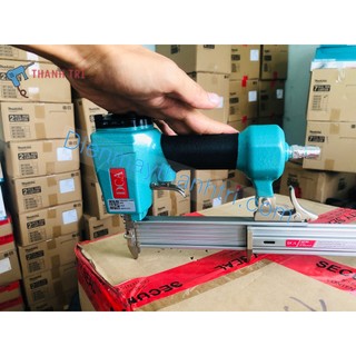 F30 DCA Súng bắn đinh DCA  (dùng bắn đinh gỗ)  (dùng cho đinh 30mm trở xuống)