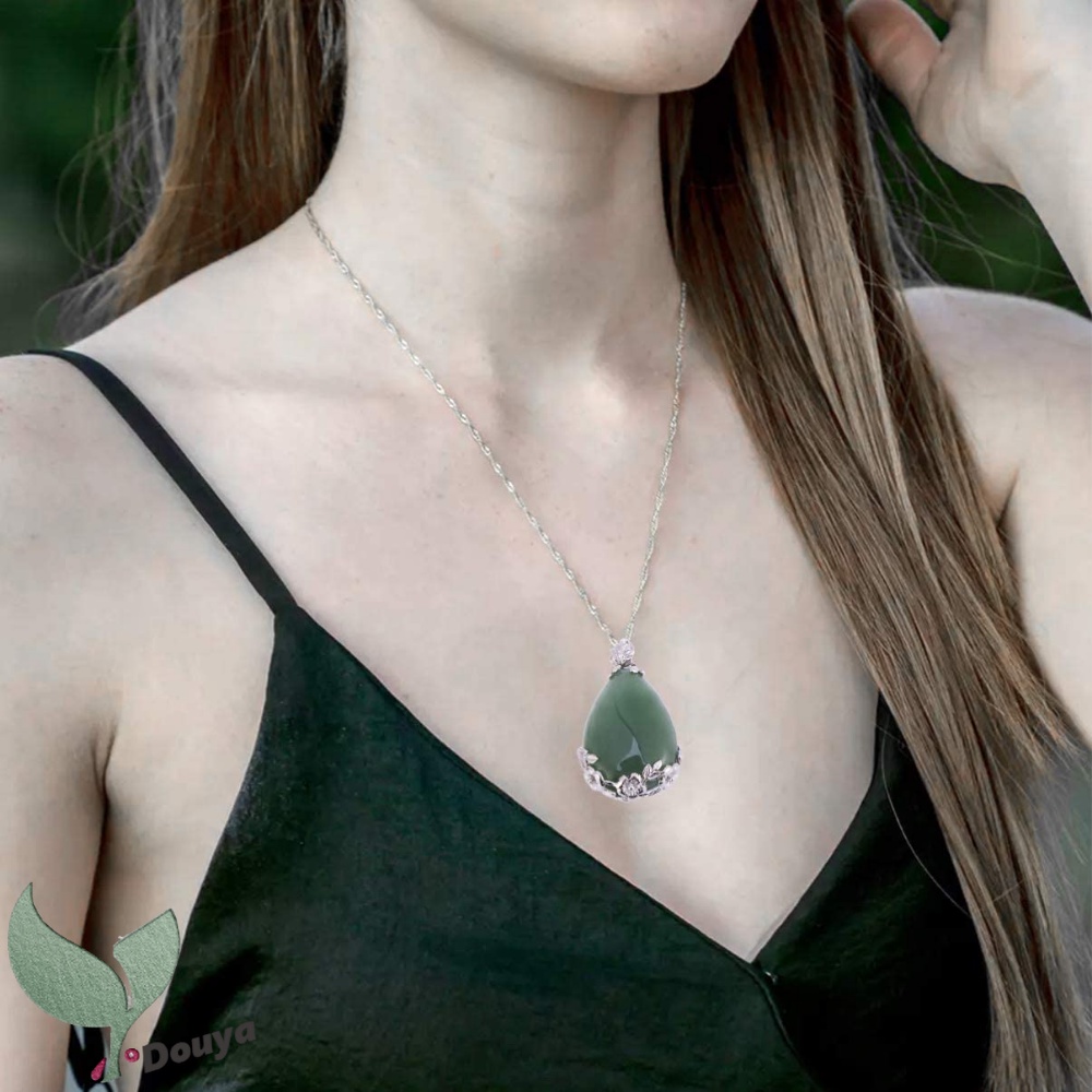 Vòng cổ Mặt Đá Thạch Anh Hình Giọt Nước