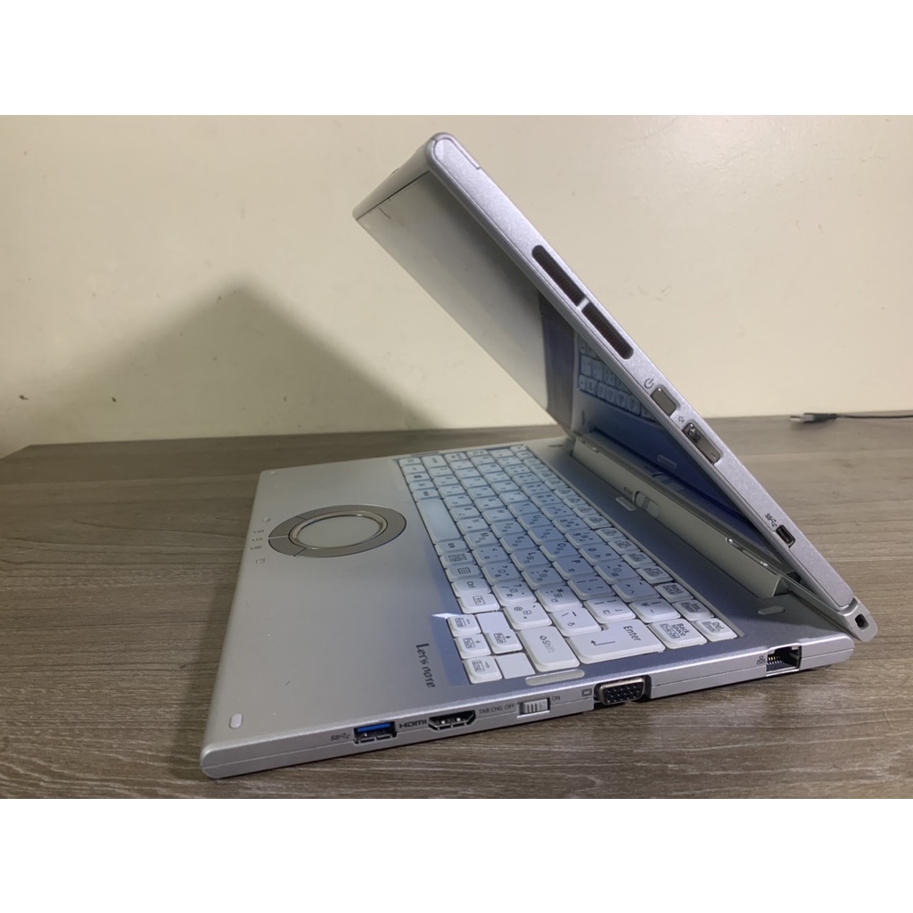 Laptop Cũ Panasonic CF-XZ6 - i5 7300u- Ram 8G - SSD 256G- Màn 12" 2K