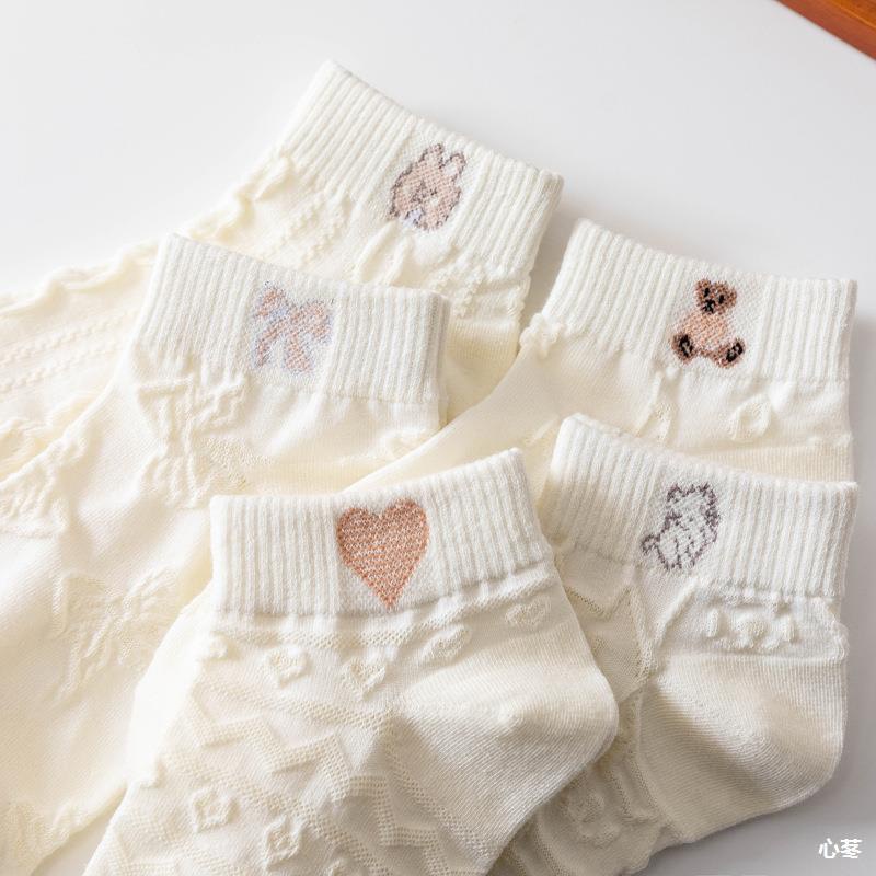 Set 5 Đôi Tất Nữ Cotton Mỏng Tone Trắng Gân Nổi Hoạ Tiết Nhỏ Dễ Thương