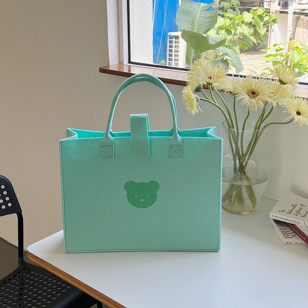 Túi Xách Tay Bằng Vải Nỉ Sức Chứa Lớn Hình Gấu Dễ Thương Cao Cấp Dễ Phối Đồ Phong Cách ins Cùng Một Cách Đơn Giản Dành Cho