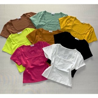 Áo thun croptop cổ vuông tay ngắn