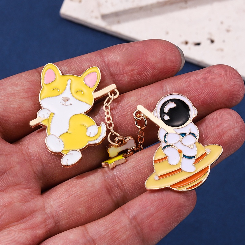 Ghim cài áo QIHE JEWELRY họa tiết hoạt hình dễ thương bắt mắt