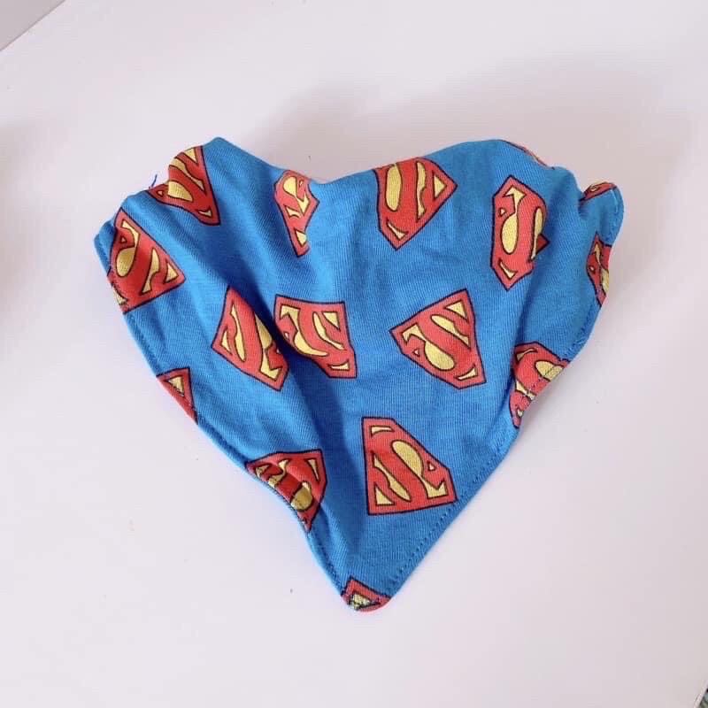 Yếm tam giác xuất Âu dư cho bé trai bé gái cotton có viền bo ôm cổ khuy kim loại bền