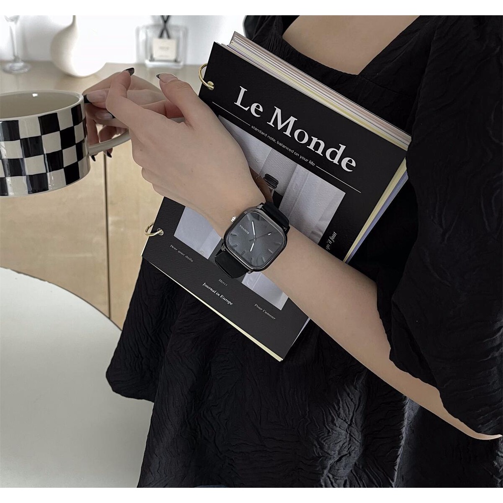 Đồng Hồ Đeo Tay Mặt Vuông Dây Da Chống Nước Thời Trang Cho Nam Và Nữ