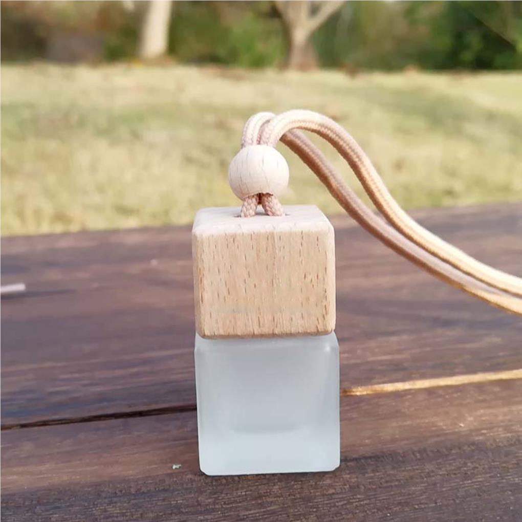 Bình Đựng Nước Hoa Hình Vuông Bằng Thủy Tinh Trong Suốt Dùng Trang Trí Xe Hơi