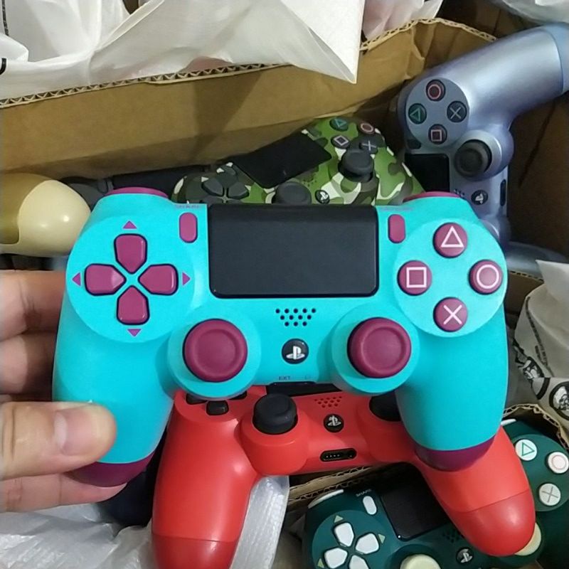 Tay cầm PS4 Slim - Pro chính hãng cũ 2rd likenew (màu ngẫu nhiên) + tặng kèm cáp sạc Micro Usb dài 1