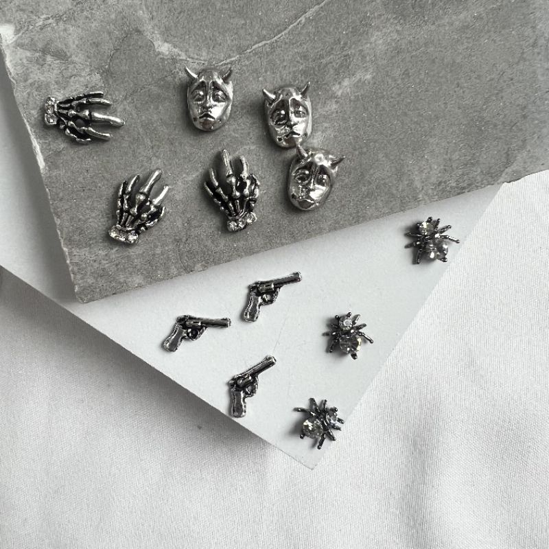 Charm nail chữ thập,hoa hồng đầu lâu,sung nail