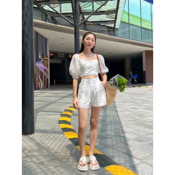 HINWORKSHOP | Set bộ áo croptop và quần short ngắn - Saldi Set | BigBuy360 - bigbuy360.vn