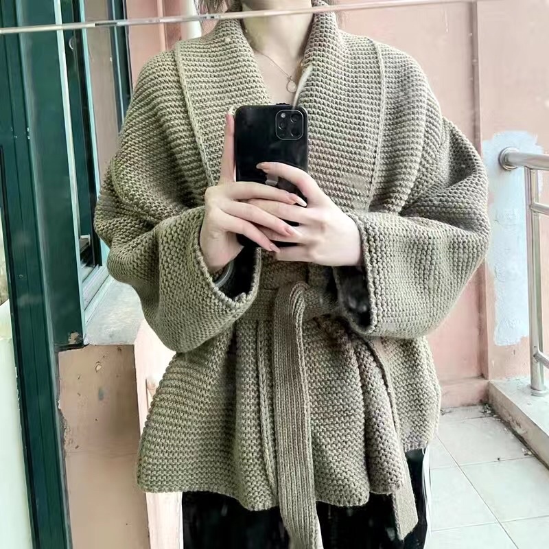 Áo khoác len suông rộng kèm đai Hàn Quốc