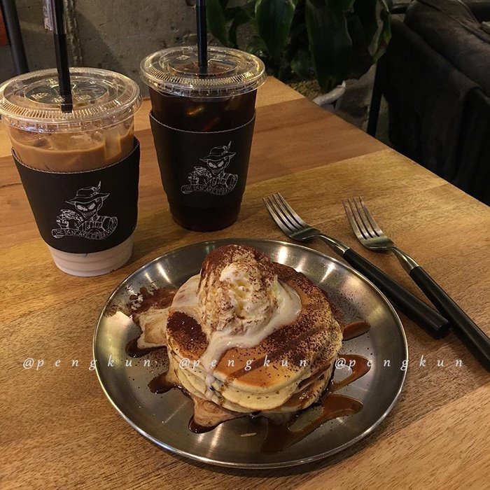 Khay Tròn Bằng Thép Không Gỉ Bề Mặt Nhám Đựng Bánh Cà Phê Phong Cách Hàn Quốc