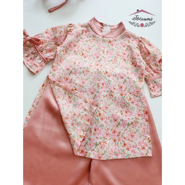 Set áo dài cách tan hoa nhí hồng cao cấp - Tocxumi
