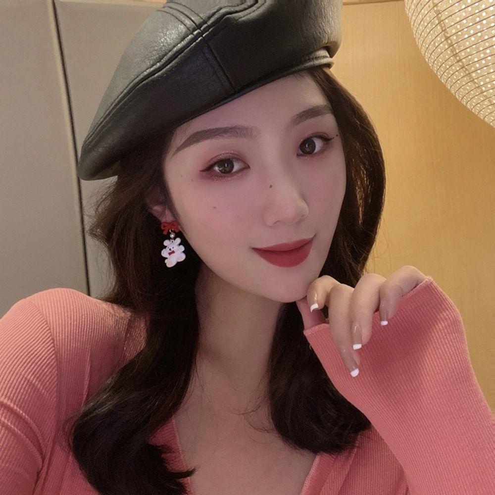 Bông Tai Trung Hoa Đính Bóng Lông Và Nơ Bằng Nhung Dễ Thương