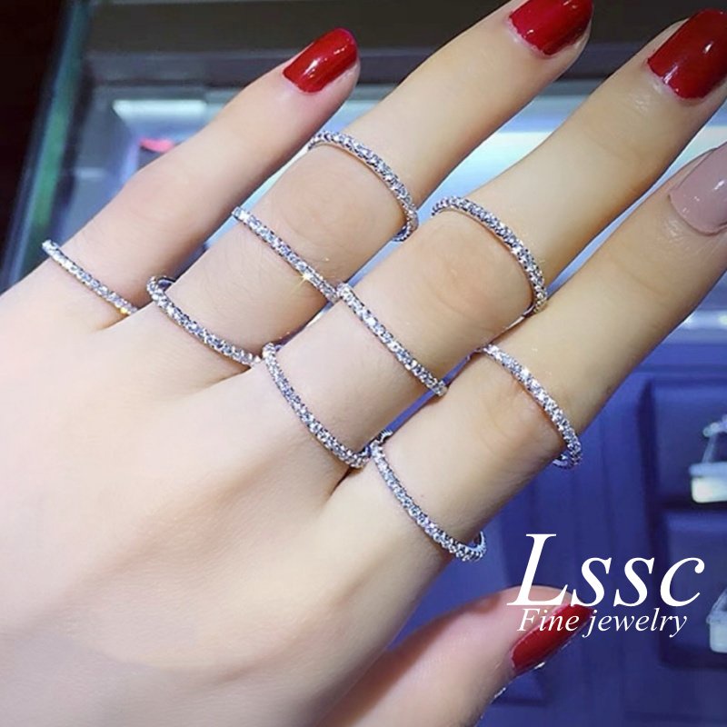 Nhẫn nữ bằng titan không gỉ đính đá pha lê lấp lánh thiết kế thời trang trẻ trung