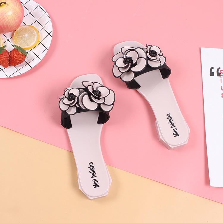 Dép Sandal Một Quai Đính Hoa Trà Thời Trang Đi Biển Mùa Hè